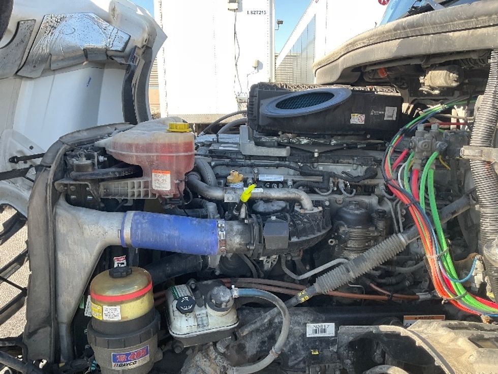 Day Cab Tractor-Heavy Duty Tractors-Freightliner-2020-T12664ST-Earth City-MO-419,074\n\t\tmiles-$ 51,750 - Image 16