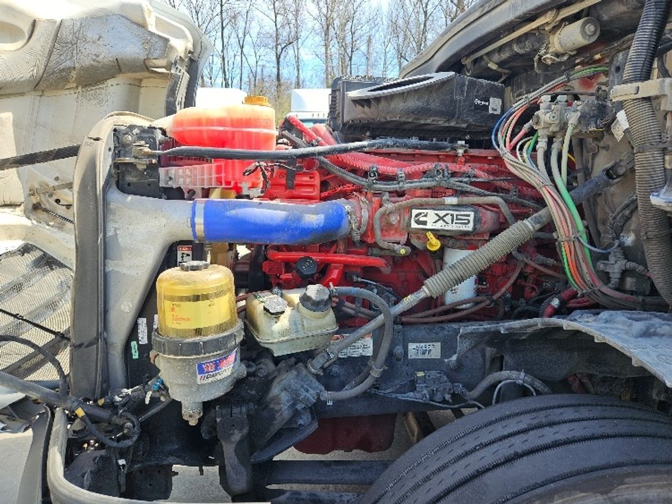 Day Cab Tractor-Heavy Duty Tractors-Freightliner-2020-T12664ST-Earth City-MO-487,666\n\t\tmiles-$ 42,500 - Image 16