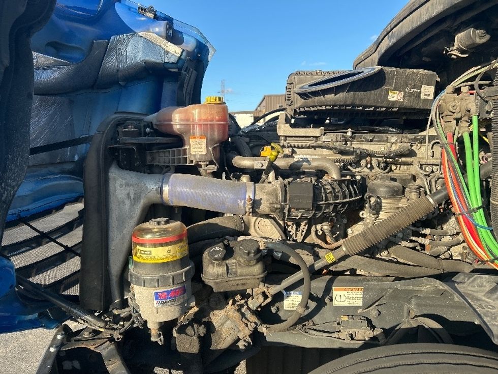 Day Cab Tractor-Heavy Duty Tractors-Freightliner-2020-T12664ST-East Chicago-IN-146,664\n\t\tmiles-$ 62,500 - Image 16