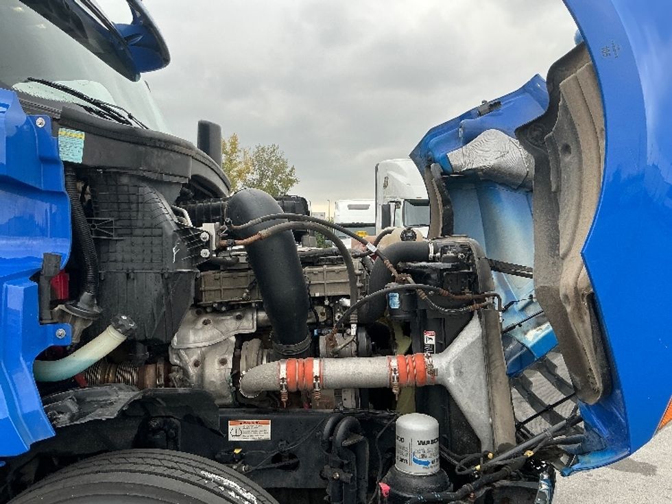 Day Cab Tractor-Heavy Duty Tractors-Freightliner-2020-T12664ST-East Chicago-IN-197,449\n\t\tmiles-$ 59,500 - Image 15