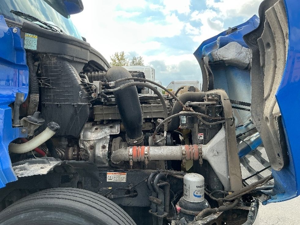 Day Cab Tractor-Heavy Duty Tractors-Freightliner-2020-T12664ST-East Chicago-IN-205,659\n\t\tmiles-$ 59,250 - Image 15