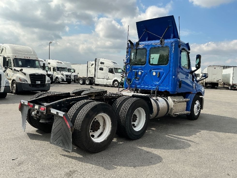 Day Cab Tractor-Heavy Duty Tractors-Freightliner-2020-T12664ST-East Chicago-IN-205,659\n\t\tmiles-$ 59,250 - Image 7