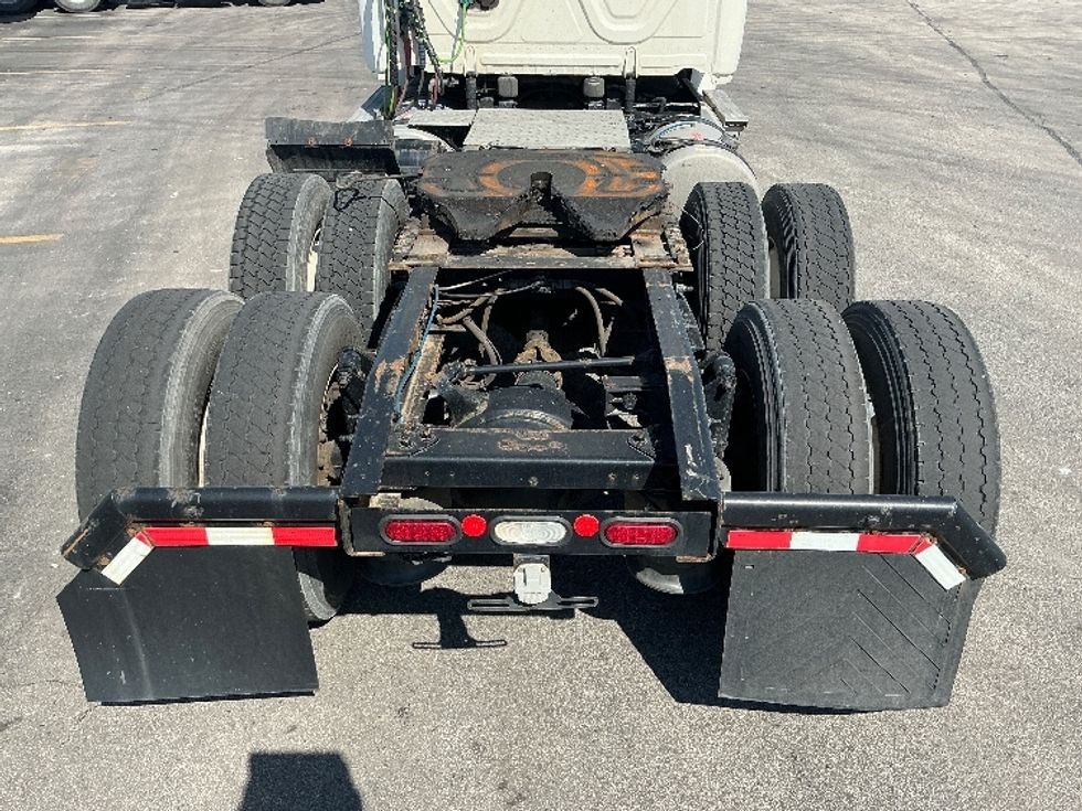 Day Cab Tractor-Heavy Duty Tractors-Freightliner-2020-T12664ST-East Chicago-IN-216,669\n\t\tmiles-$ 54,250 - Image 6