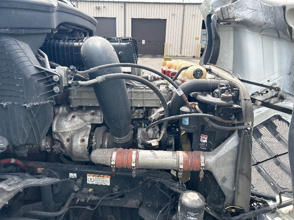 Day Cab Tractor-Heavy Duty Tractors-Freightliner-2020-T12664ST-East Chicago-IN-268,890\n\t\tmiles-$ 59,750 - Image 15