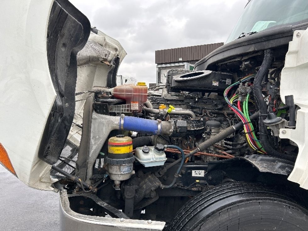 Day Cab Tractor-Heavy Duty Tractors-Freightliner-2020-T12664ST-East Chicago-IN-273,272\n\t\tmiles-$ 50,500 - Image 16