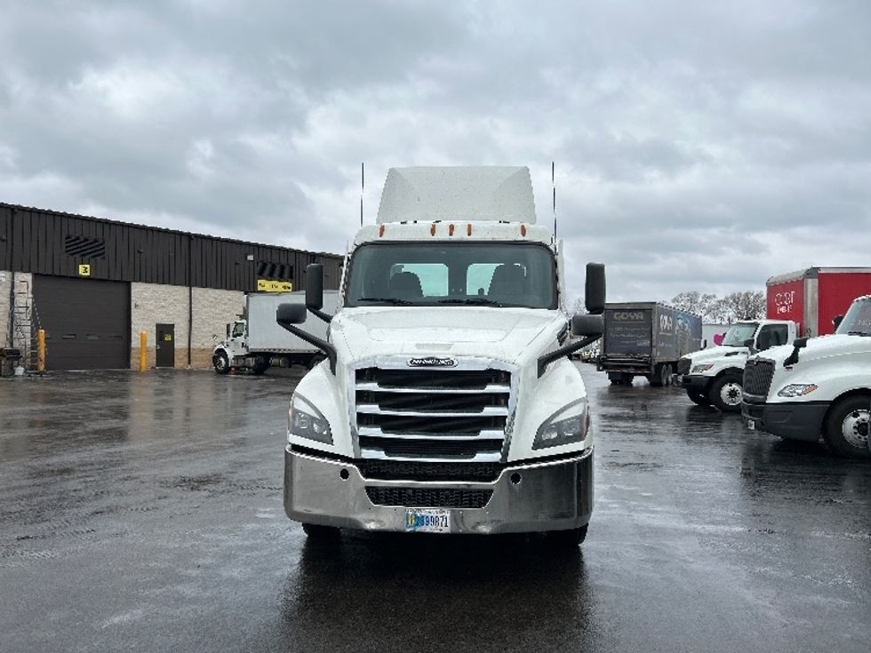 Day Cab Tractor-Heavy Duty Tractors-Freightliner-2020-T12664ST-East Chicago-IN-273,272\n\t\tmiles-$ 50,500 - Image 2