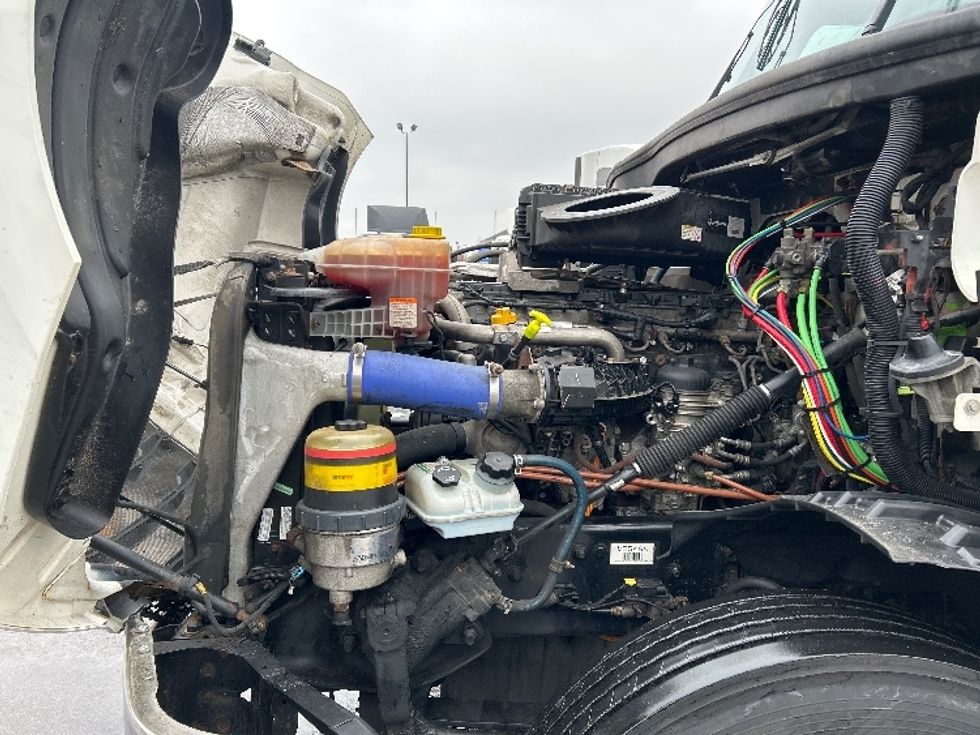 Day Cab Tractor-Heavy Duty Tractors-Freightliner-2020-T12664ST-East Chicago-IN-323,955\n\t\tmiles-$ 47,250 - Image 15