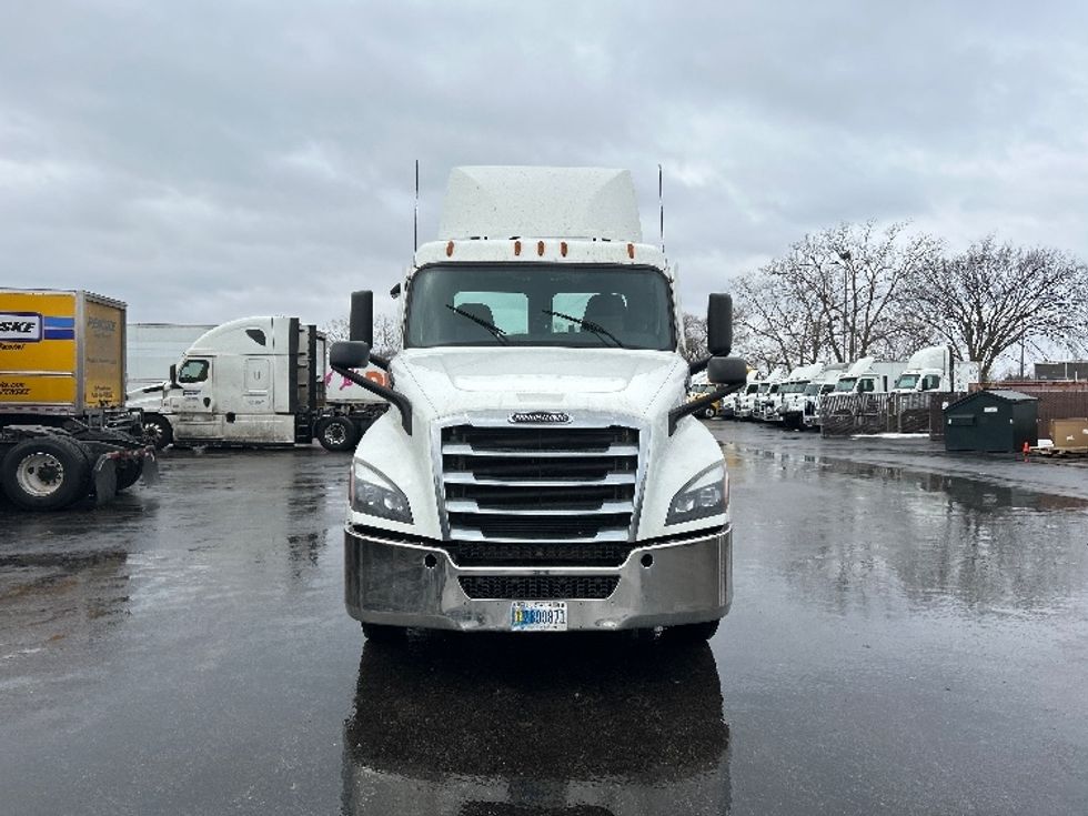 Day Cab Tractor-Heavy Duty Tractors-Freightliner-2020-T12664ST-East Chicago-IN-340,172\n\t\tmiles-$ 46,500 - Image 2