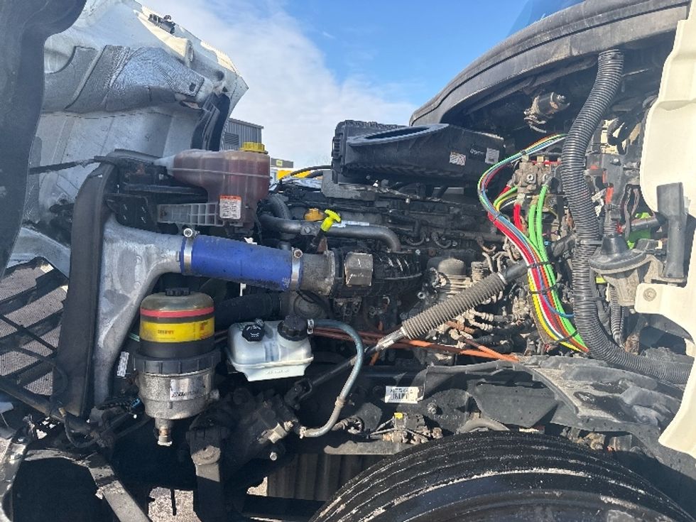 Day Cab Tractor-Heavy Duty Tractors-Freightliner-2020-T12664ST-East Chicago-IN-349,953\n\t\tmiles-$ 46,000 - Image 15