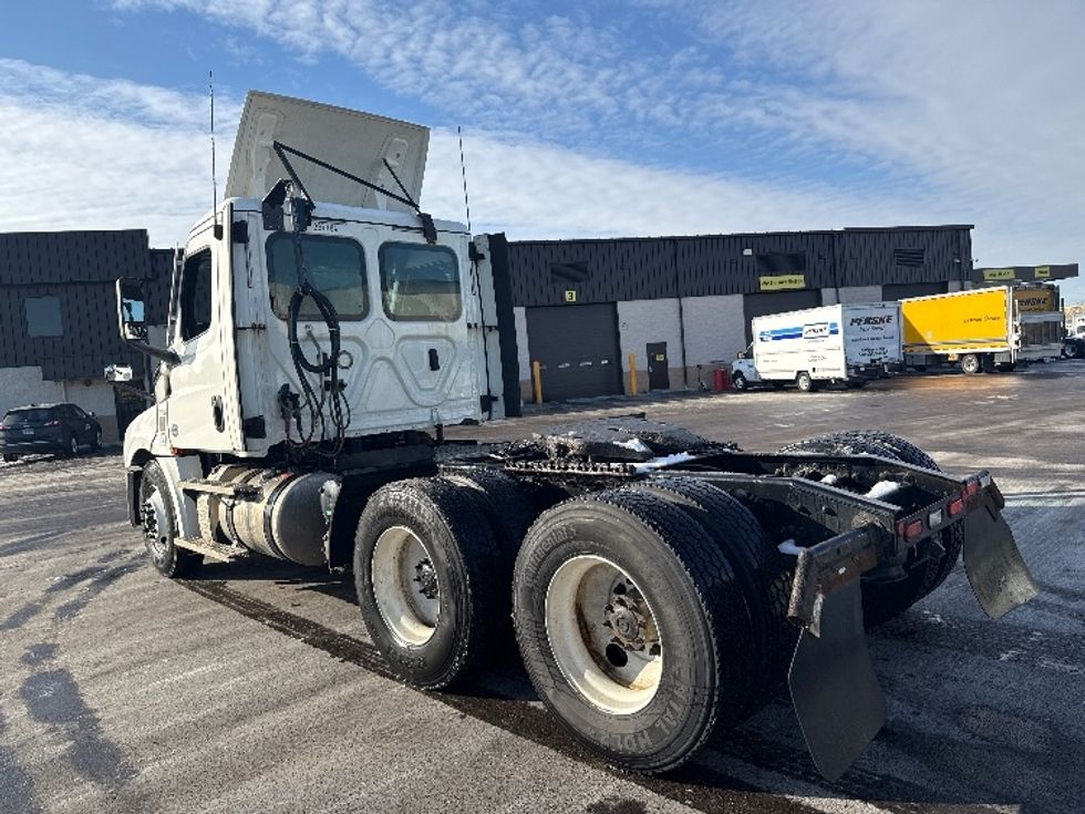 Day Cab Tractor-Heavy Duty Tractors-Freightliner-2020-T12664ST-East Chicago-IN-349,953\n\t\tmiles-$ 46,000 - Image 5