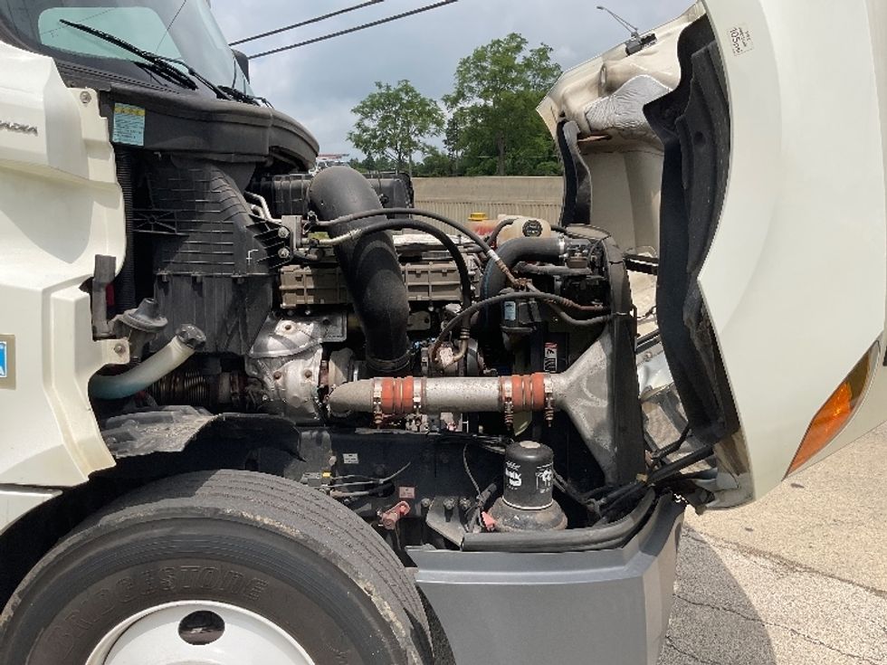 Day Cab Tractor-Heavy Duty Tractors-Freightliner-2020-T12664ST-East Chicago-IN-355,779\n\t\tmiles-$ 54,500 - Image 15