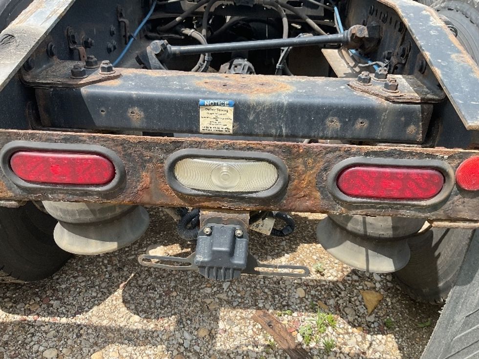 Day Cab Tractor-Heavy Duty Tractors-Freightliner-2020-T12664ST-East Chicago-IN-355,779\n\t\tmiles-$ 54,500 - Image 19