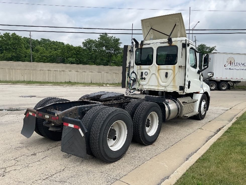 Day Cab Tractor-Heavy Duty Tractors-Freightliner-2020-T12664ST-East Chicago-IN-355,779\n\t\tmiles-$ 54,500 - Image 7