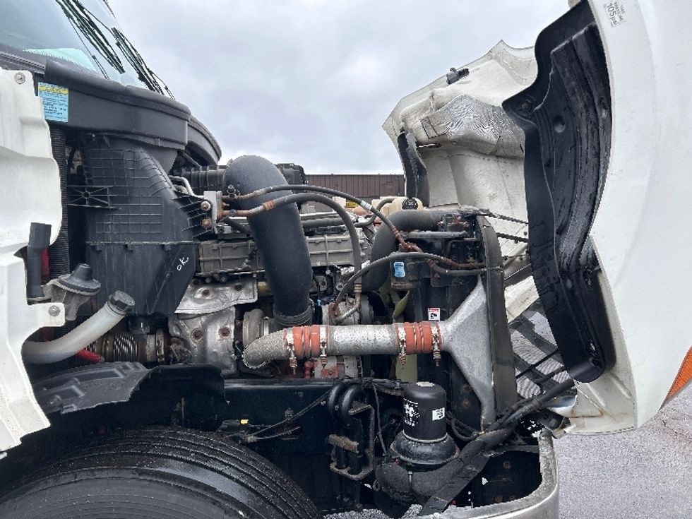 Day Cab Tractor-Heavy Duty Tractors-Freightliner-2020-T12664ST-East Chicago-IN-371,316\n\t\tmiles-$ 45,000 - Image 15