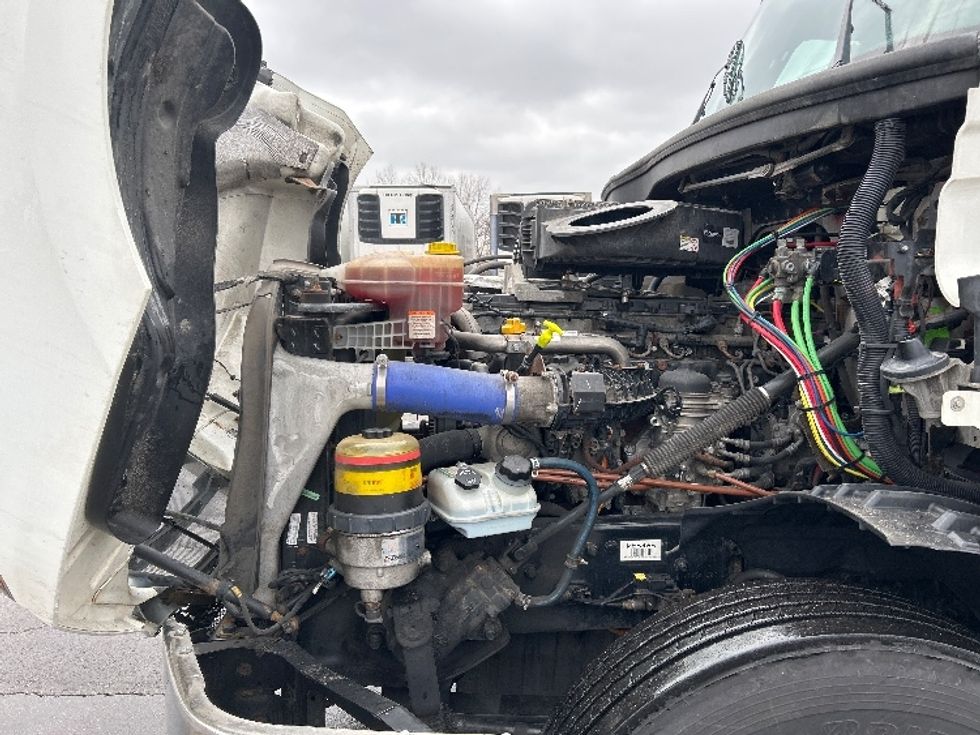 Day Cab Tractor-Heavy Duty Tractors-Freightliner-2020-T12664ST-East Chicago-IN-371,316\n\t\tmiles-$ 45,000 - Image 16