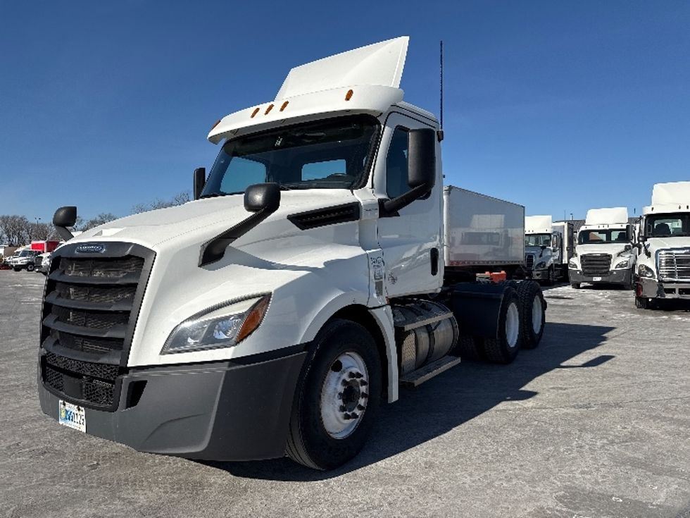 Day Cab Tractor-Heavy Duty Tractors-Freightliner-2020-T12664ST-East Chicago-IN-398,722\n\t\tmiles-$ 48,750 - Image 3