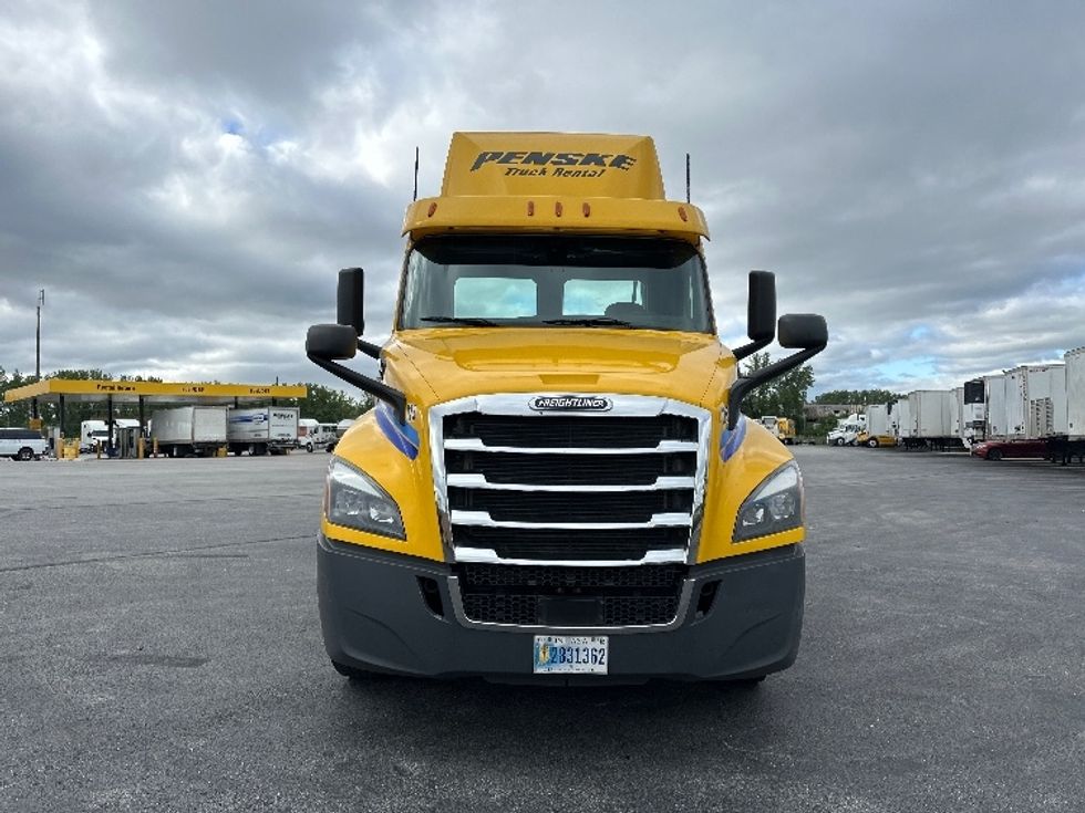 Day Cab Tractor-Heavy Duty Tractors-Freightliner-2020-T12664ST-East Chicago-IN-412,348\n\t\tmiles-$ 53,000 - Image 2