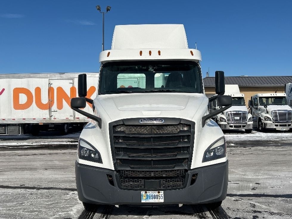 Day Cab Tractor-Heavy Duty Tractors-Freightliner-2020-T12664ST-East Chicago-IN-419,733\n\t\tmiles-$ 47,750 - Image 2