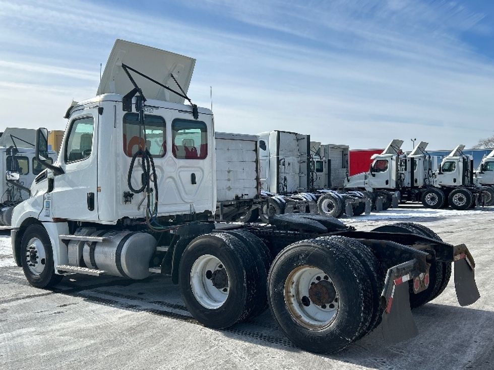 Day Cab Tractor-Heavy Duty Tractors-Freightliner-2020-T12664ST-East Chicago-IN-419,733\n\t\tmiles-$ 47,750 - Image 5