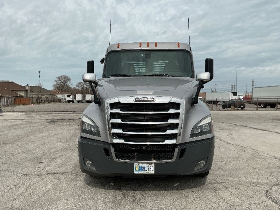 Day Cab Tractor-Heavy Duty Tractors-Freightliner-2020-T12664ST-East Chicago-IN-430,883\n\t\tmiles-$ 44,000 - Image 2