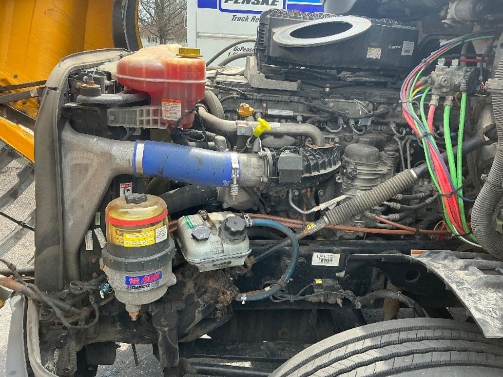 Day Cab Tractor-Heavy Duty Tractors-Freightliner-2020-T12664ST-East Chicago-IN-442,931\n\t\tmiles-$ 45,500 - Image 16