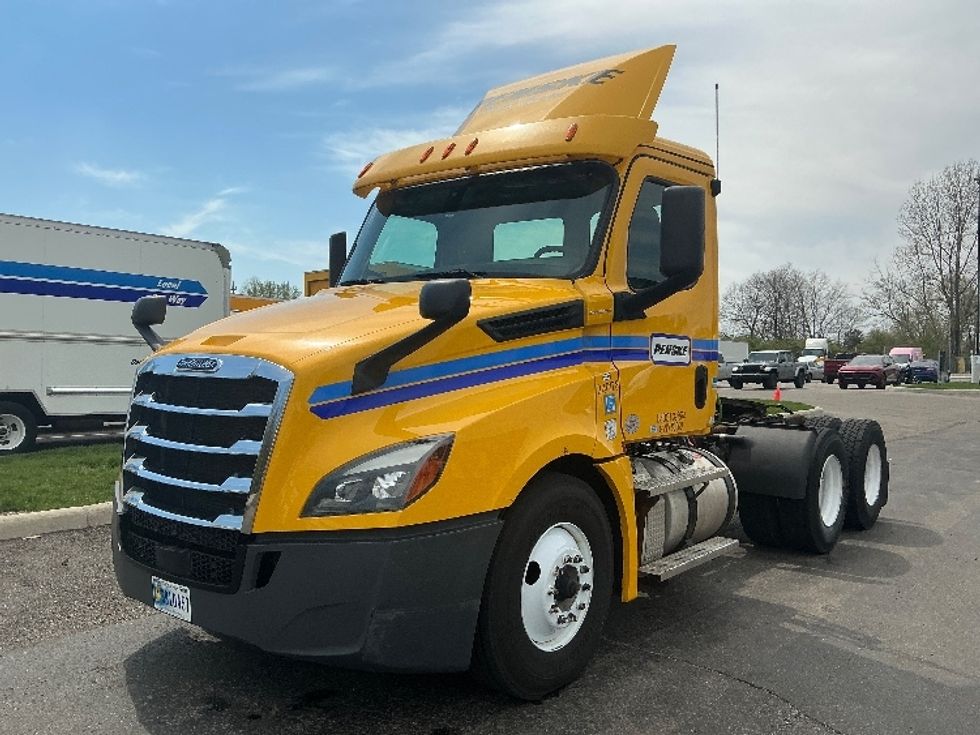 Day Cab Tractor-Heavy Duty Tractors-Freightliner-2020-T12664ST-East Chicago-IN-442,931\n\t\tmiles-$ 45,500 - Image 3
