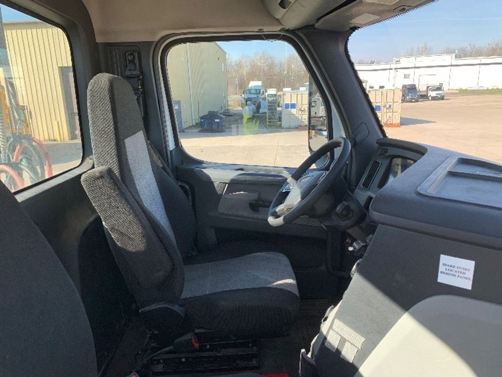 Day Cab Tractor-Heavy Duty Tractors-Freightliner-2020-T12664ST-East Liberty-OH-473,563\n\t\tmiles-$ 42,000 - Image 14