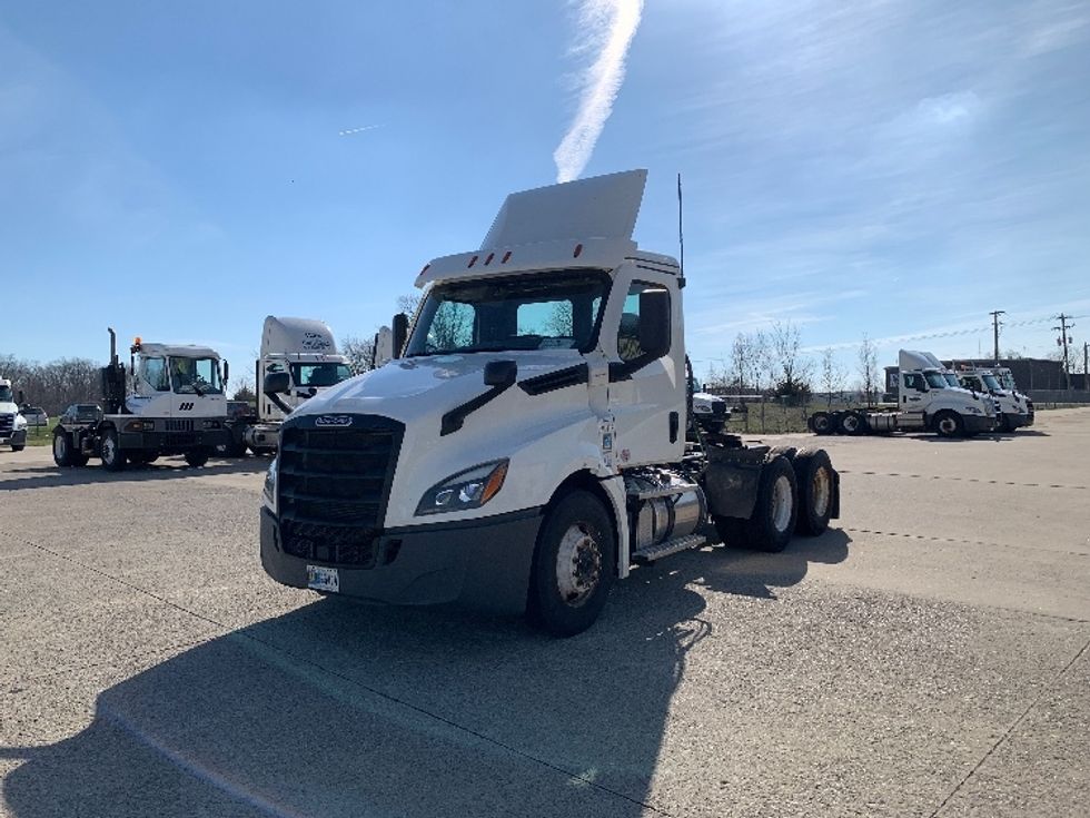 Day Cab Tractor-Heavy Duty Tractors-Freightliner-2020-T12664ST-East Liberty-OH-473,563\n\t\tmiles-$ 42,000 - Image 3