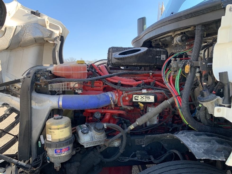 Day Cab Tractor-Heavy Duty Tractors-Freightliner-2020-T12664ST-East Liberty-OH-475,384\n\t\tmiles-$ 16,000 - Image 16