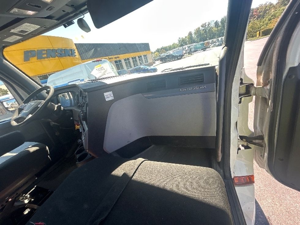 Day Cab Tractor-Heavy Duty Tractors-Freightliner-2020-T12664ST-Eden-MD-185,299\n\t\tmiles-$ 62,750 - Image 13