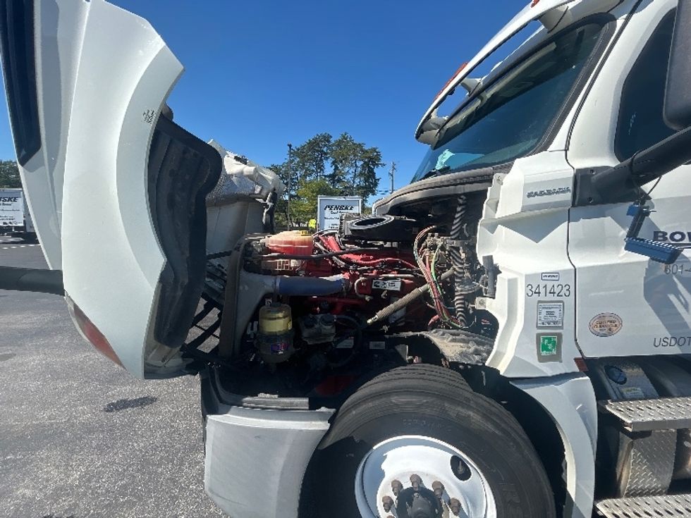 Day Cab Tractor-Heavy Duty Tractors-Freightliner-2020-T12664ST-Eden-MD-185,299\n\t\tmiles-$ 62,750 - Image 16