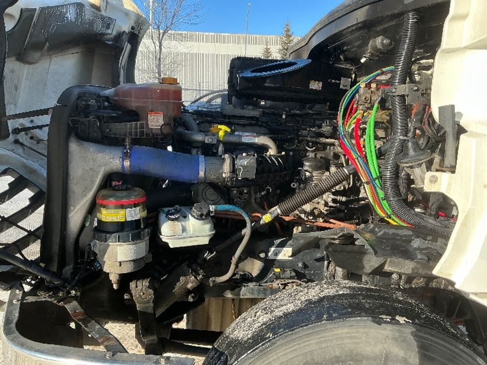 Day Cab Tractor-Heavy Duty Tractors-Freightliner-2020-T12664ST-Edmonton-AB-455,850\n\t\tkm-$ 65,750 - Image 16