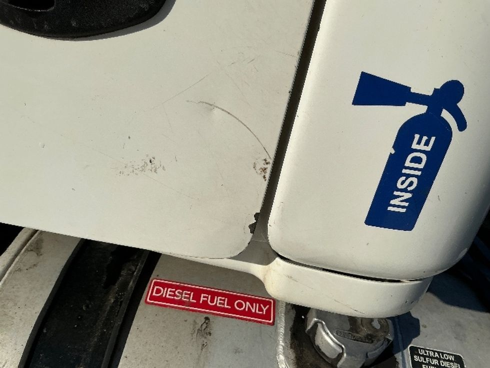 Day Cab Tractor-Heavy Duty Tractors-Freightliner-2020-T12664ST-Edmonton-AB-455,850\n\t\tkm-$ 65,750 - Image 17