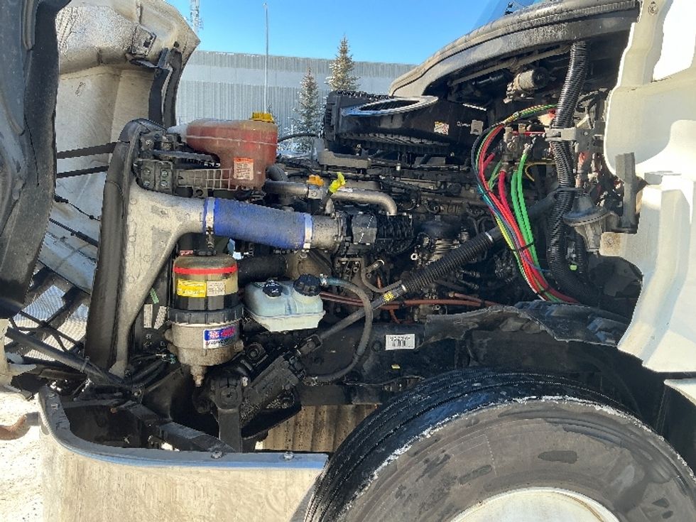 Day Cab Tractor-Heavy Duty Tractors-Freightliner-2020-T12664ST-Edmonton-AB-508,431\n\t\tkm-$ 63,250 - Image 16
