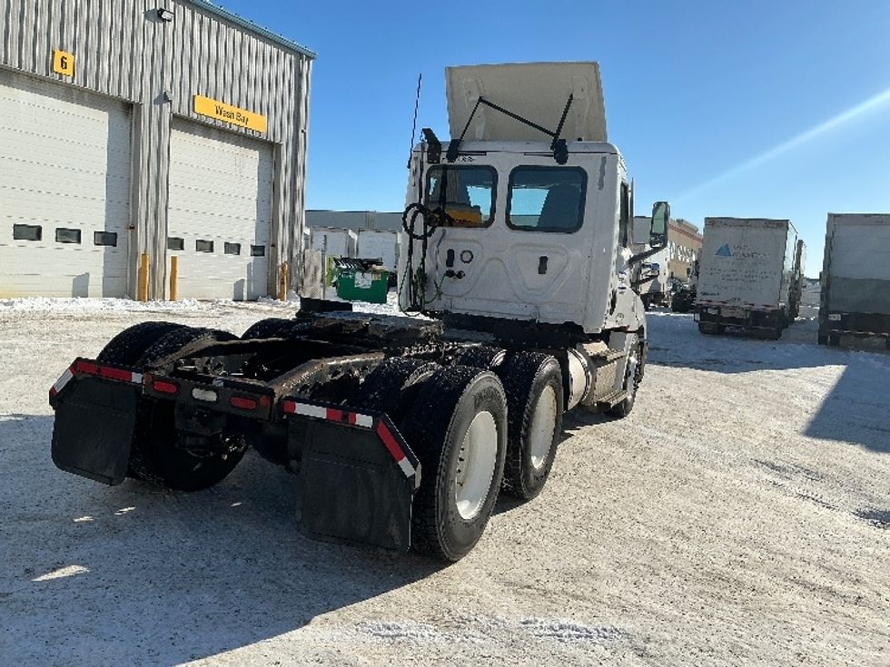Day Cab Tractor-Heavy Duty Tractors-Freightliner-2020-T12664ST-Edmonton-AB-508,431\n\t\tkm-$ 63,250 - Image 7