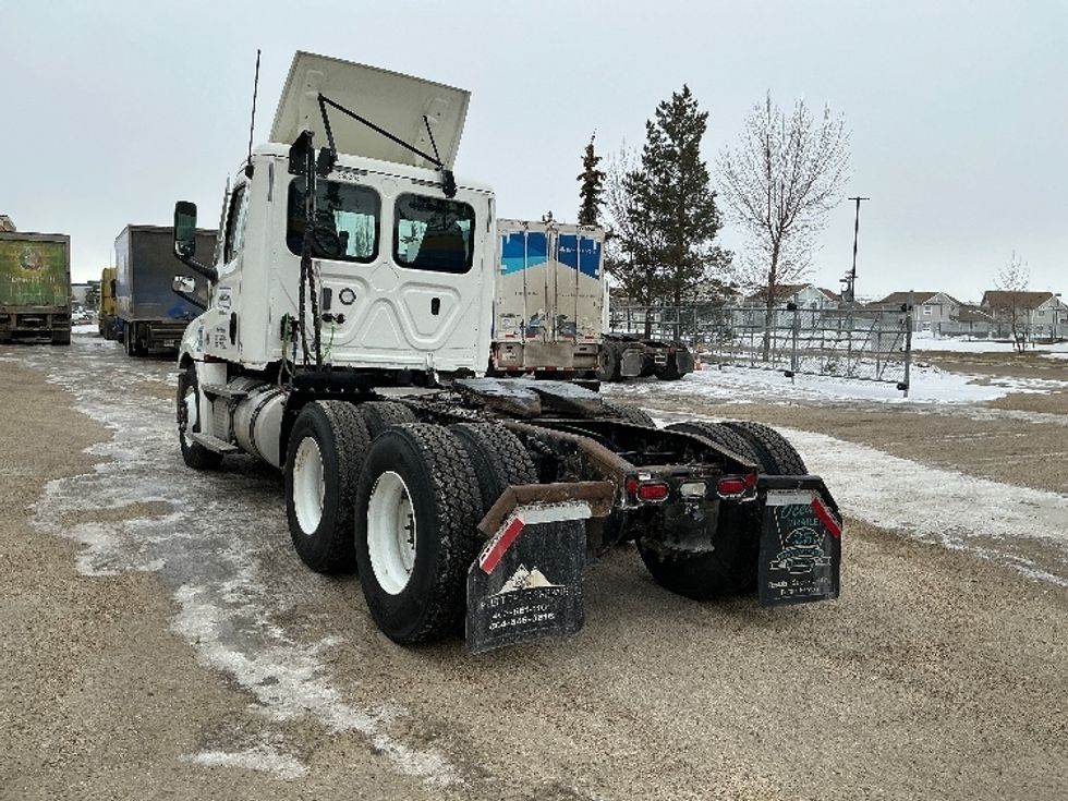 Day Cab Tractor-Heavy Duty Tractors-Freightliner-2020-T12664ST-Edmonton-AB-524,449\n\t\tkm-$ 62,750 - Image 5