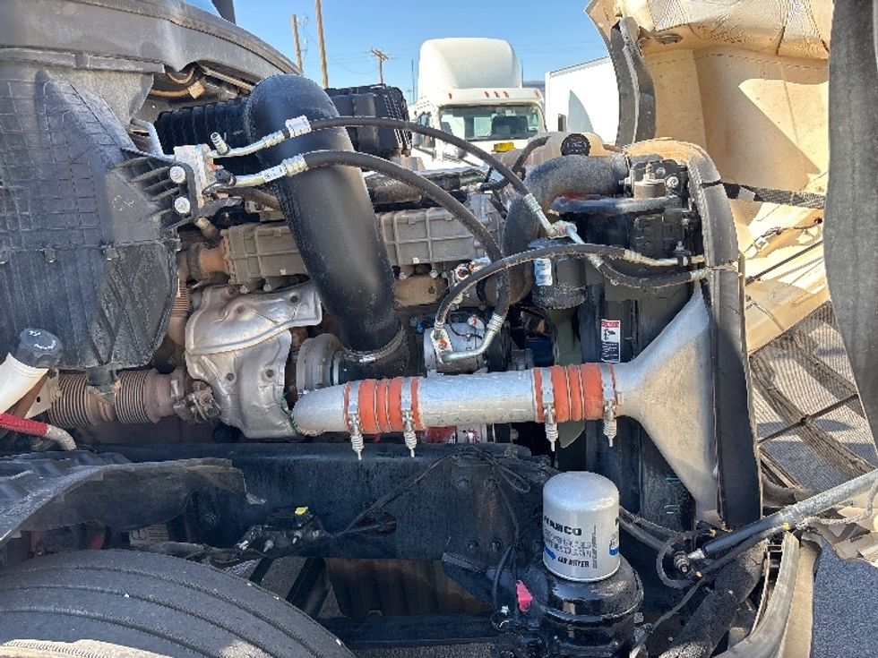 Day Cab Tractor-Heavy Duty Tractors-Freightliner-2020-T12664ST-El Paso-TX-101,193\n\t\tmiles-$ 67,000 - Image 15