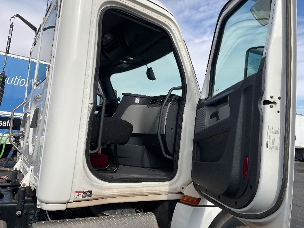 Day Cab Tractor-Heavy Duty Tractors-Freightliner-2020-T12664ST-El Paso-TX-107,132\n\t\tmiles-$ 66,750 - Image 12