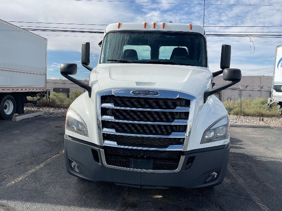 Day Cab Tractor-Heavy Duty Tractors-Freightliner-2020-T12664ST-El Paso-TX-107,132\n\t\tmiles-$ 66,750 - Image 2