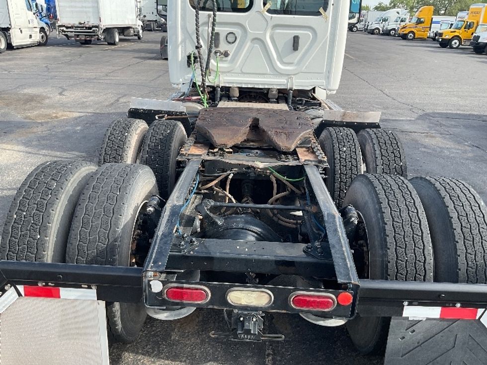 Day Cab Tractor-Heavy Duty Tractors-Freightliner-2020-T12664ST-El Paso-TX-107,132\n\t\tmiles-$ 66,750 - Image 6