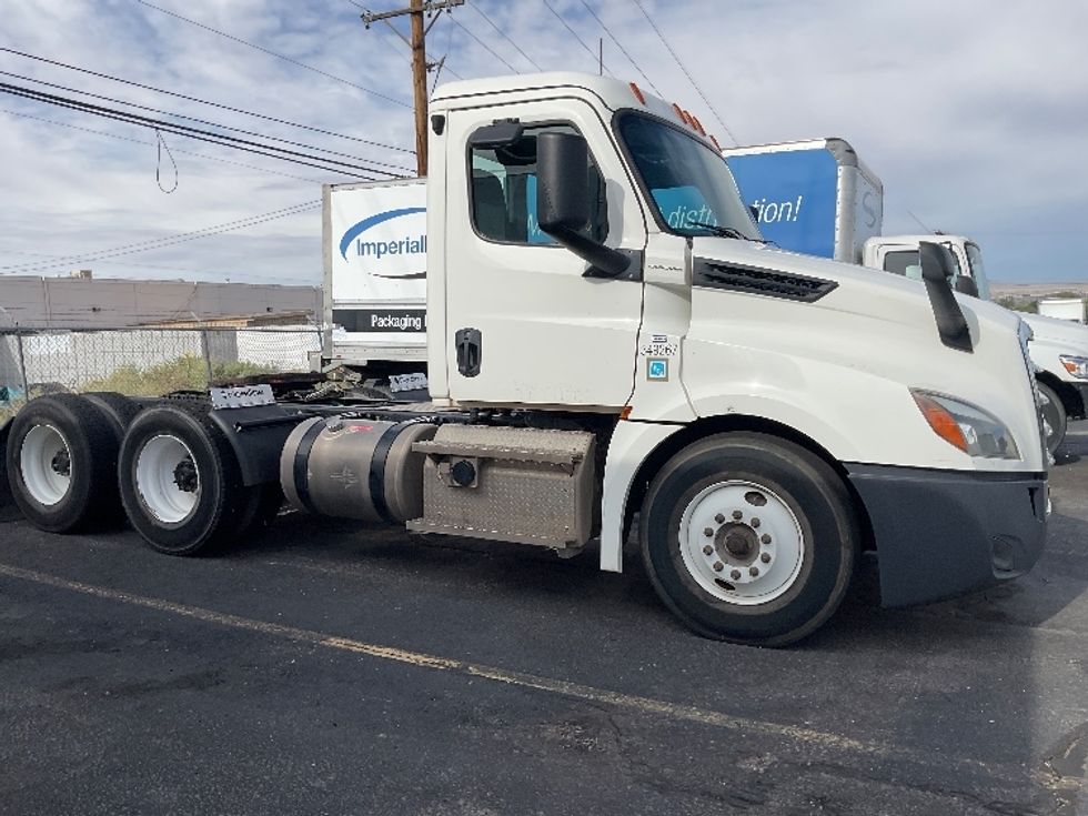 Day Cab Tractor-Heavy Duty Tractors-Freightliner-2020-T12664ST-El Paso-TX-107,132\n\t\tmiles-$ 66,750 - Image 8