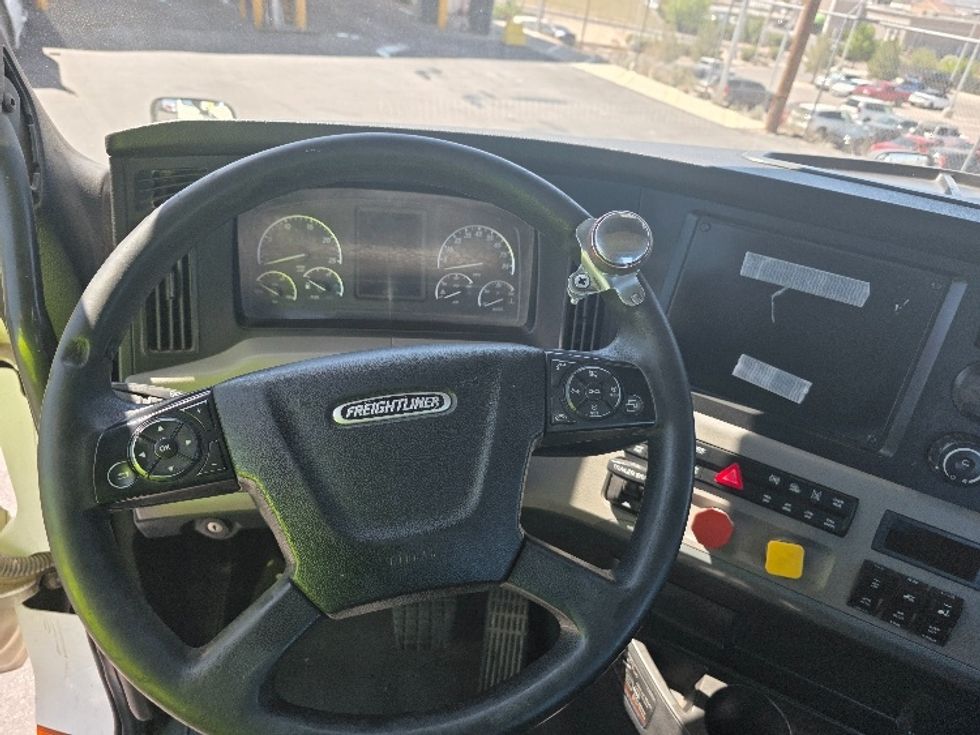 Day Cab Tractor-Heavy Duty Tractors-Freightliner-2020-T12664ST-El Paso-TX-214,586\n\t\tmiles-$ 59,250 - Image 11