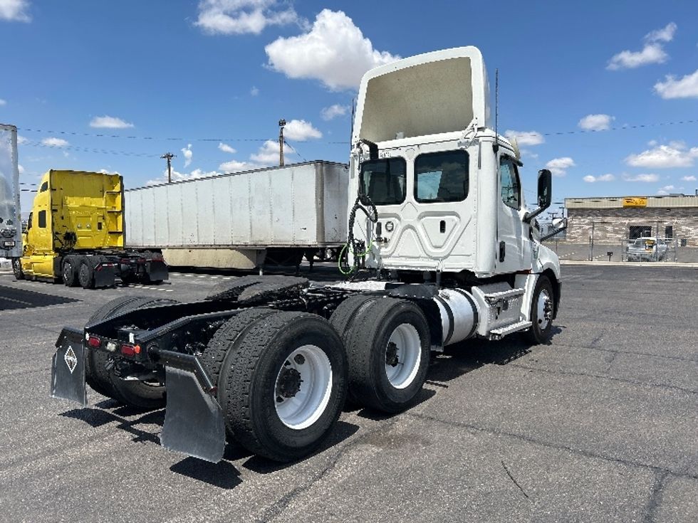 Day Cab Tractor-Heavy Duty Tractors-Freightliner-2020-T12664ST-El Paso-TX-231,448\n\t\tmiles-$ 61,250 - Image 7