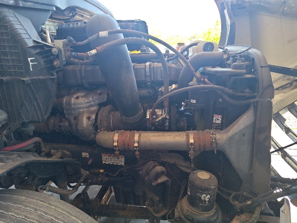 Day Cab Tractor-Heavy Duty Tractors-Freightliner-2020-T12664ST-El Paso-TX-532,666\n\t\tmiles-$ 39,250 - Image 15