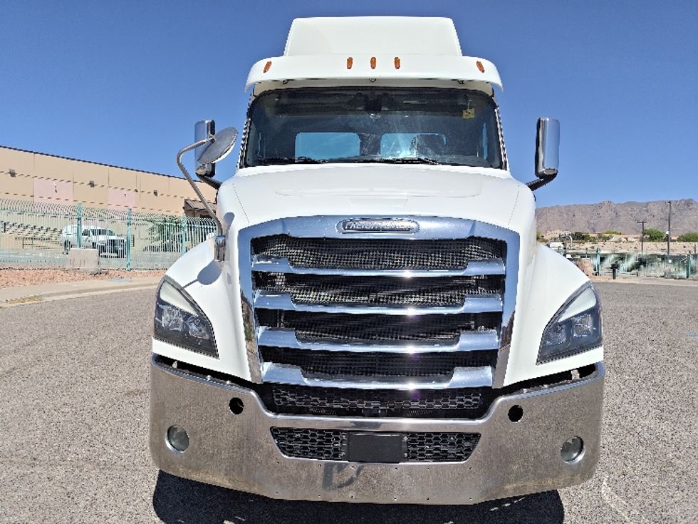 Day Cab Tractor-Heavy Duty Tractors-Freightliner-2020-T12664ST-El Paso-TX-532,666\n\t\tmiles-$ 39,250 - Image 2