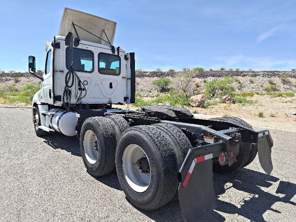 Day Cab Tractor-Heavy Duty Tractors-Freightliner-2020-T12664ST-El Paso-TX-532,666\n\t\tmiles-$ 39,250 - Image 5