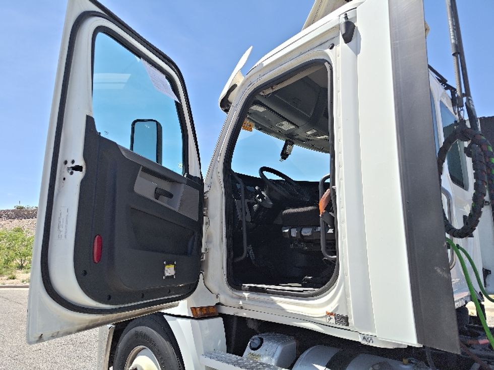 Day Cab Tractor-Heavy Duty Tractors-Freightliner-2020-T12664ST-El Paso-TX-532,666\n\t\tmiles-$ 39,250 - Image 9