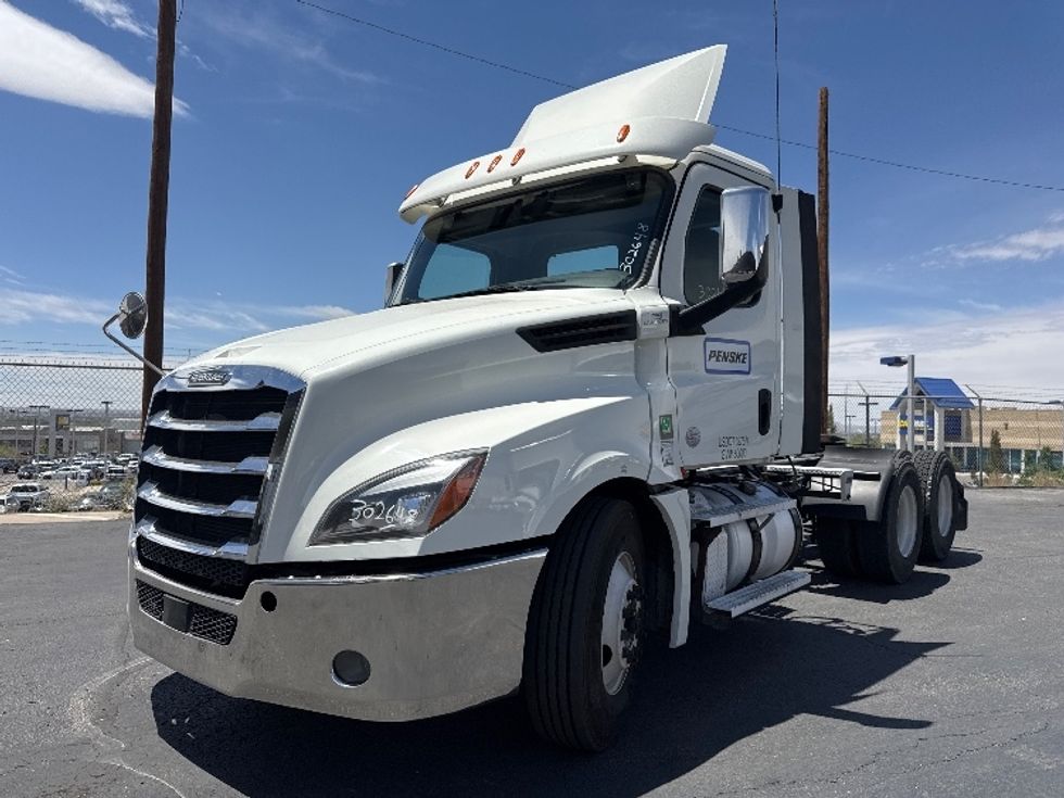 Day Cab Tractor-Heavy Duty Tractors-Freightliner-2020-T12664ST-El Paso-TX-598,397\n\t\tmiles-$ 35,000 - Image 3