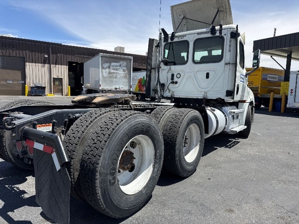 Day Cab Tractor-Heavy Duty Tractors-Freightliner-2020-T12664ST-El Paso-TX-598,397\n\t\tmiles-$ 35,000 - Image 7