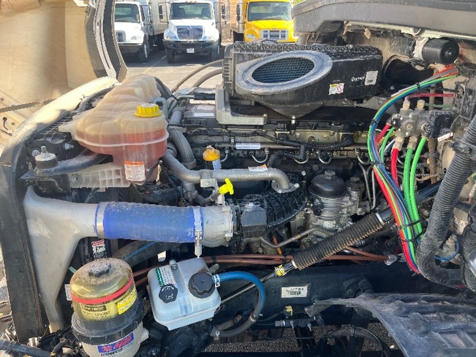 Day Cab Tractor-Heavy Duty Tractors-Freightliner-2020-T12664ST-El Paso-TX-99,671\n\t\tmiles-$ 67,250 - Image 16